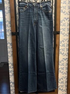 Levi’s Ribcage Bell-29